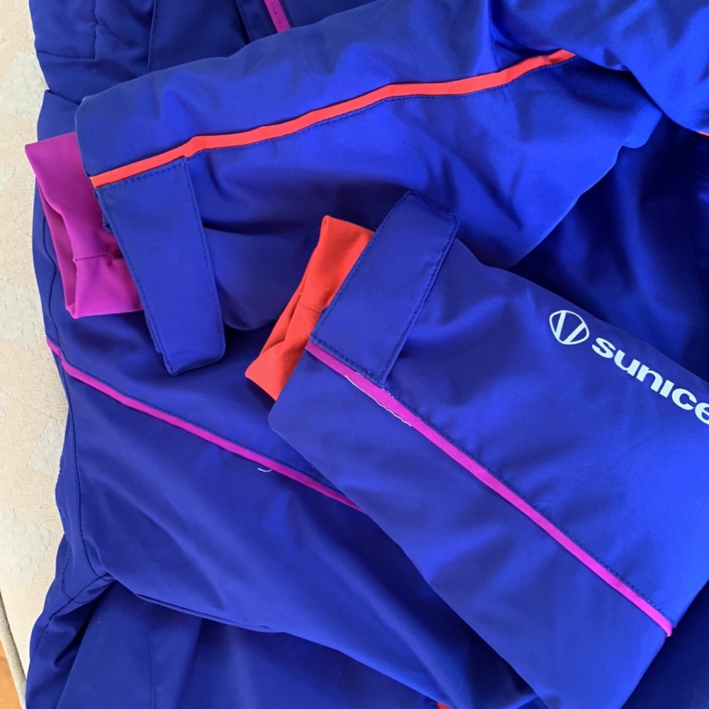 Sunice ski/snow warm jacket, girls size 12. Detachable hood, many features. - Picture 5 of 12
